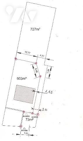 Terrain d'environ 700 m² situé en 2ème couronne de Rennes métropole.