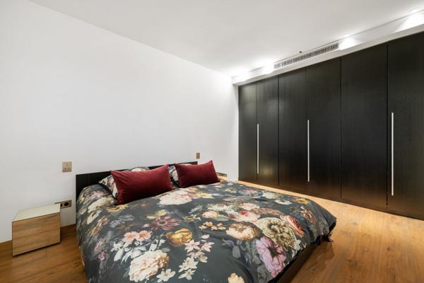 Vente Maison contemporaine La Colle-sur-Loup 6 Pièces 237.5 m²