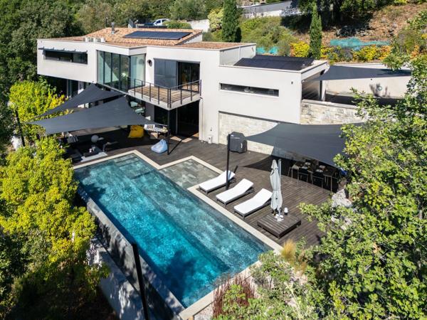 Vente Maison contemporaine La Colle-sur-Loup 6 Pièces 237.5 m²