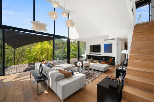 Vente Maison contemporaine La Colle-sur-Loup 6 Pièces 237.5 m²