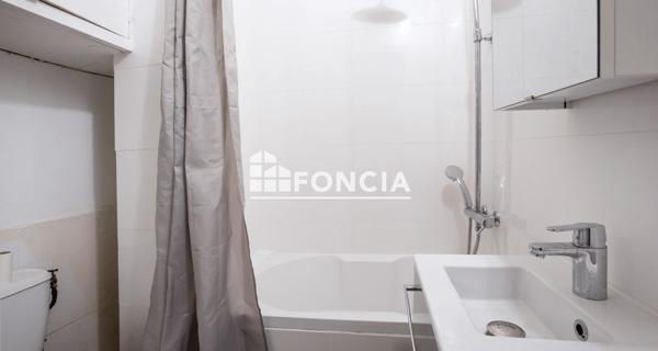 À vendre Appartement 3 pièces 45.7 m² - Paris 75018