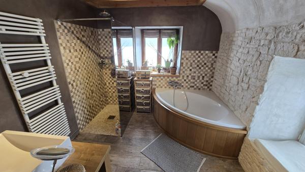 Vente / Maison en pierre