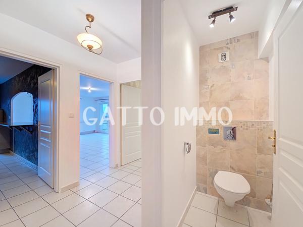 Metz (57070) METZ // Appartement T3 DE 81 m² // RESIDENCE 2010 SECURISEE AC PISCINE TERASSE GARAGE CAVE 2 CHAMBRES