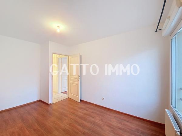 Metz (57070) METZ // Appartement T3 DE 81 m² // RESIDENCE 2010 SECURISEE AC PISCINE TERASSE GARAGE CAVE 2 CHAMBRES