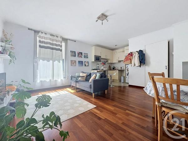 Appartement T2 à vendre  2 pièces - 44 m 2   REIMS  - 51