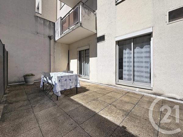 Appartement T2 à vendre  2 pièces - 44 m 2   REIMS  - 51
