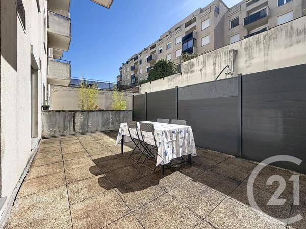 Appartement T2 à vendre  2 pièces - 44 m 2   REIMS  - 51