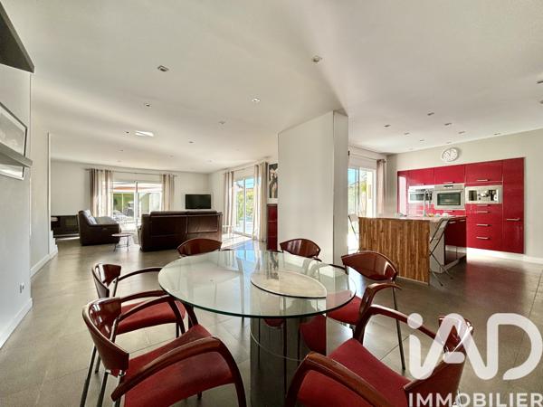 Maison à vendre 5 pièces 179 m² Cestas