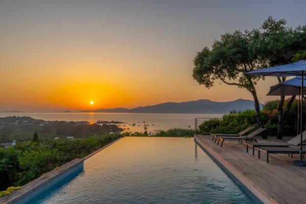 Vente Villa de luxe Pietrosella 10 Pièces 275 m²