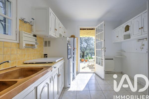 Maison à vendre 5 pièces 121 m² Tourrettes