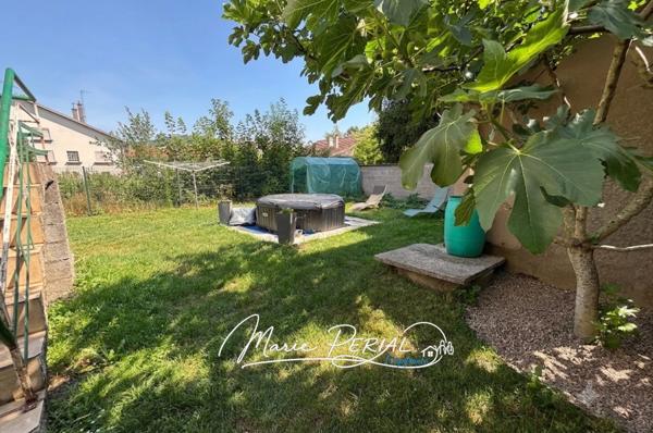Appartement 3 pièces de 75 m² en rez-de-chaussée avec jardin privatif de 175 m², terrasse, cave et dépendance - Toul (54200)