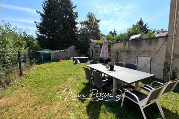 Appartement 3 pièces de 75 m² en rez-de-chaussée avec jardin privatif de 175 m², terrasse, cave et dépendance - Toul (54200)