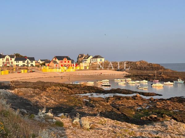 Proche la Baule, demeure des années 70 face à la mer dans un charmant petit port