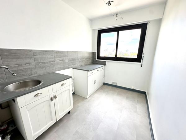 APPARTEMENT POITIERS EST - 2 CHAMBRES - RESIDENCE SECURISEE - PARKING SECURISE