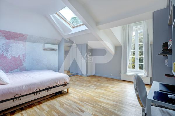 SEVRES RIVE GAUCHE - MAISON DE CHARME €1 290 000 ** - Référence 650-S