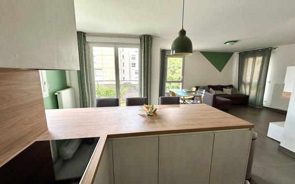Appartement à louer    3 pièces • 66,80 m2 Villeurbanne