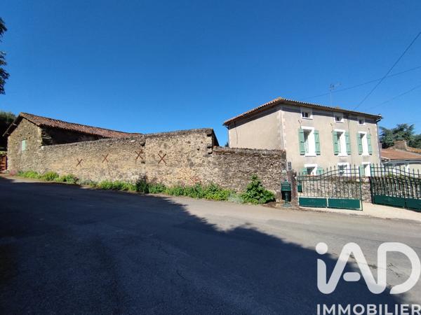 Maison à vendre 6 pièces 169 m² Saint-Paul-en-Gâtine