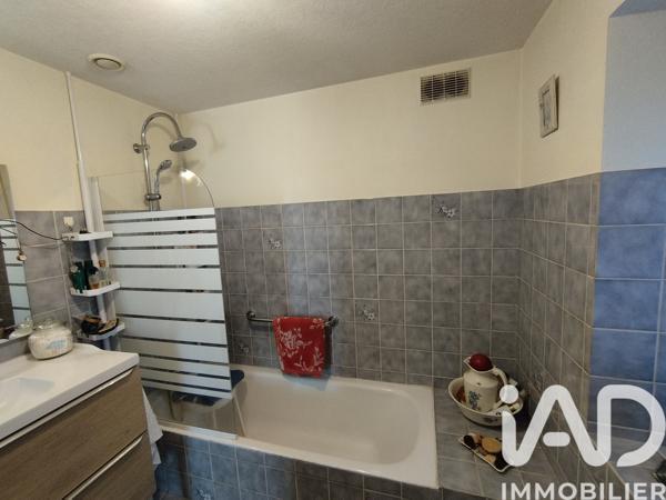 Maison à vendre 6 pièces 169 m² Saint-Paul-en-Gâtine