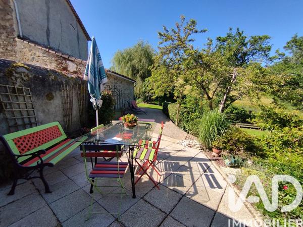 Maison à vendre 6 pièces 169 m² Saint-Paul-en-Gâtine