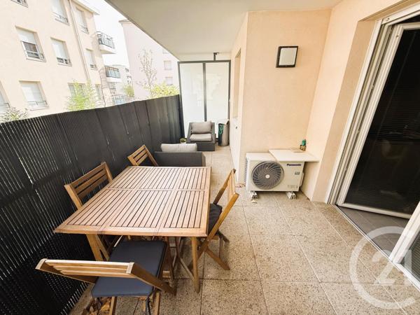 Appartement T3 à vendre  3 pièces - 66 m2 VENISSIEUX - 69