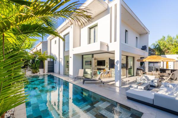 Vente Villa de luxe Toulon 7 Pièces 169 m²