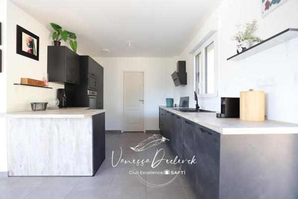 Maison récente 2025 – 4 chambres, modernité et lumière