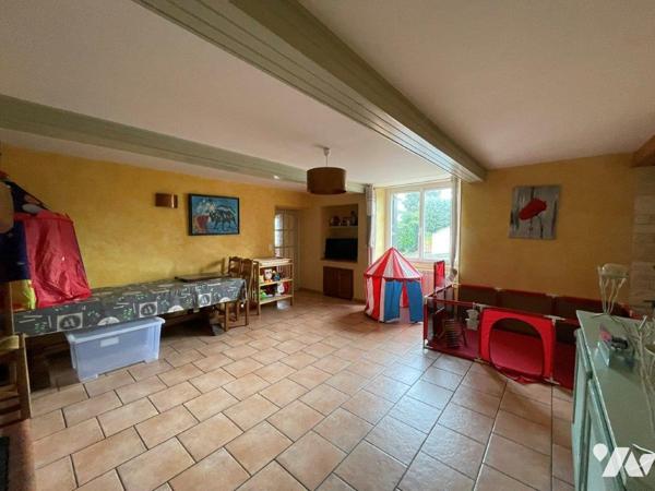 MARCIAC (7km) Bel ensemble comprenant une maison de caractère et une Gasconne à rénover sur 10891m².