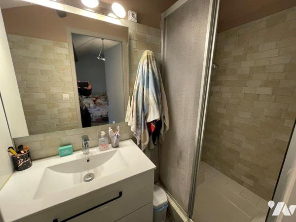 MARCIAC (7km) Bel ensemble comprenant une maison de caractère et une Gasconne à rénover sur 10891m².