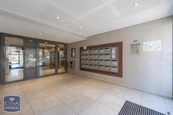 Appartement à vendre 1 pièce 25.2m² Bobigny (93000)
