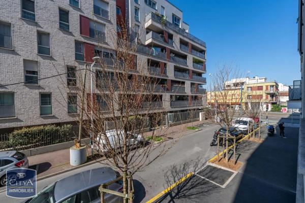 Appartement à vendre 1 pièce 25.2m² Bobigny (93000)