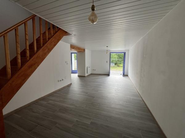 Maison à louer 575 € CC St-Maurin 3 p 76 m² DPE D
