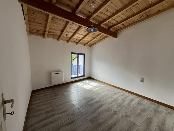 Maison à louer 575 € CC St-Maurin 3 p 76 m² DPE D