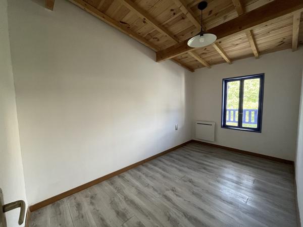 Maison à louer 575 € CC St-Maurin 3 p 76 m² DPE D
