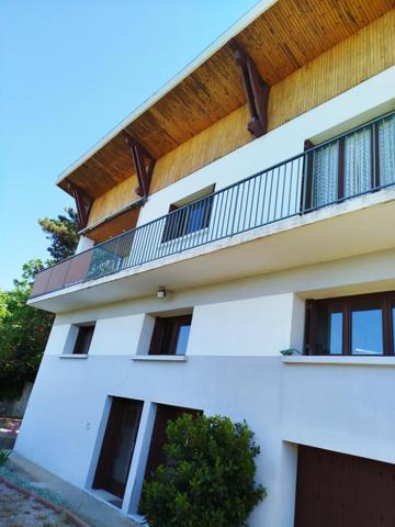 MAISON 213m2 divisée en 2 logements