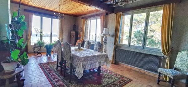 MAISON 213m2 divisée en 2 logements