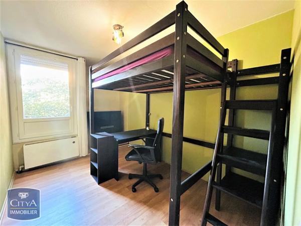 Appartement à louer 5 pièces 90.91m² Fos-sur-Mer (13270)