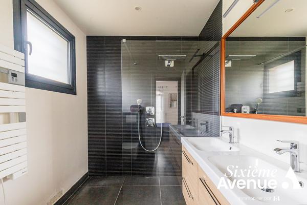 Maison 7 pièces 220 m2