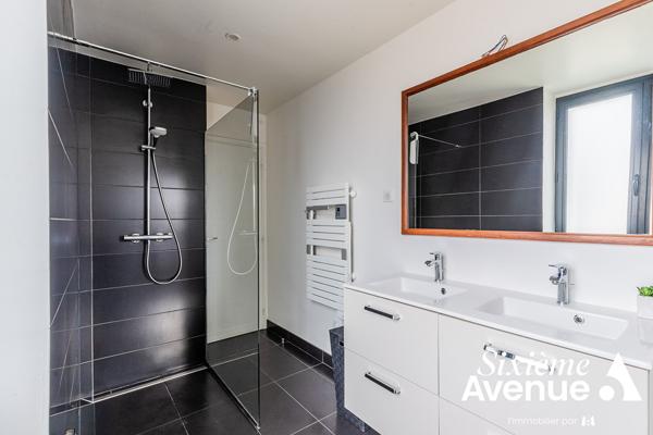 Maison 7 pièces 220 m2
