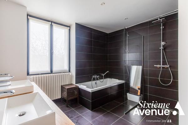 Maison 7 pièces 220 m2