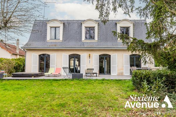 Maison 7 pièces 220 m2