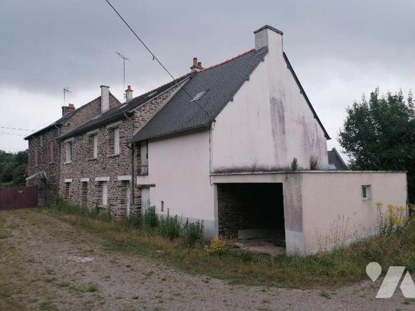 GUICHEN - PONT REAN -  Dans un lotissement de 5 lots, maison en pierres à rénover offrant une p...
