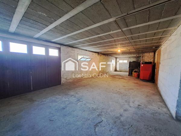 Pavillon avec hangar au calme