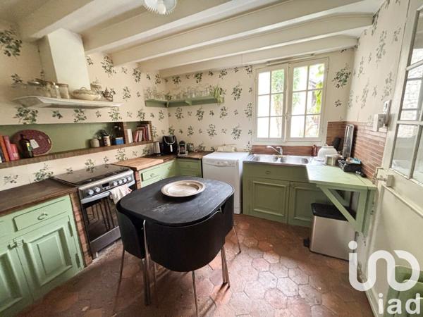 Longère 4 pièces de 77 m² à Vinneuf (89140)