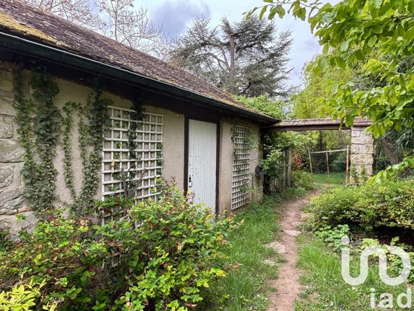 Longère 4 pièces de 77 m² à Vinneuf (89140)