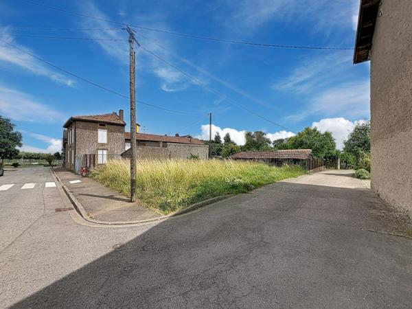 Terrain constructible à Verneville !