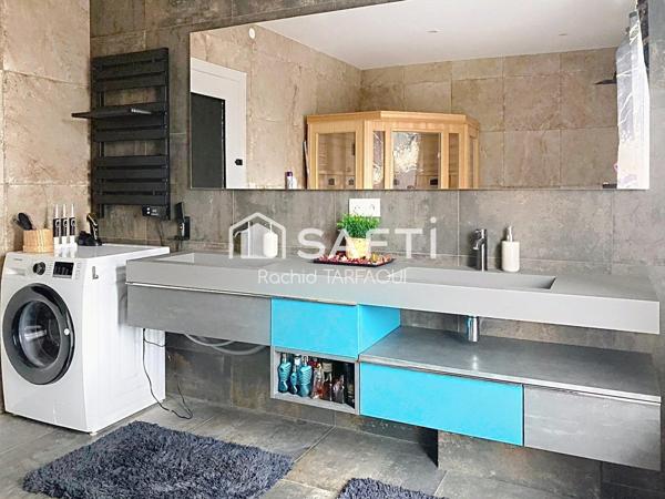 Très beau appartement, 5 pièces 128 m2, entièrement rénové
