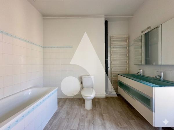 Immeuble 10 pièces 300 m2