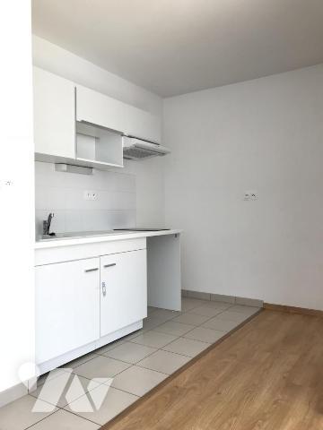 A VENDRE - REZE -Galarniere - Au RDC APPT T3 d'env 60.93m² avec terrasse et parking