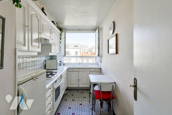 Saint-Mandé : 3 pièces avec balcon et box