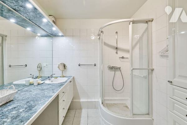 Saint-Mandé : 3 pièces avec balcon et box